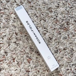 Rodan & Fields Lash Boost